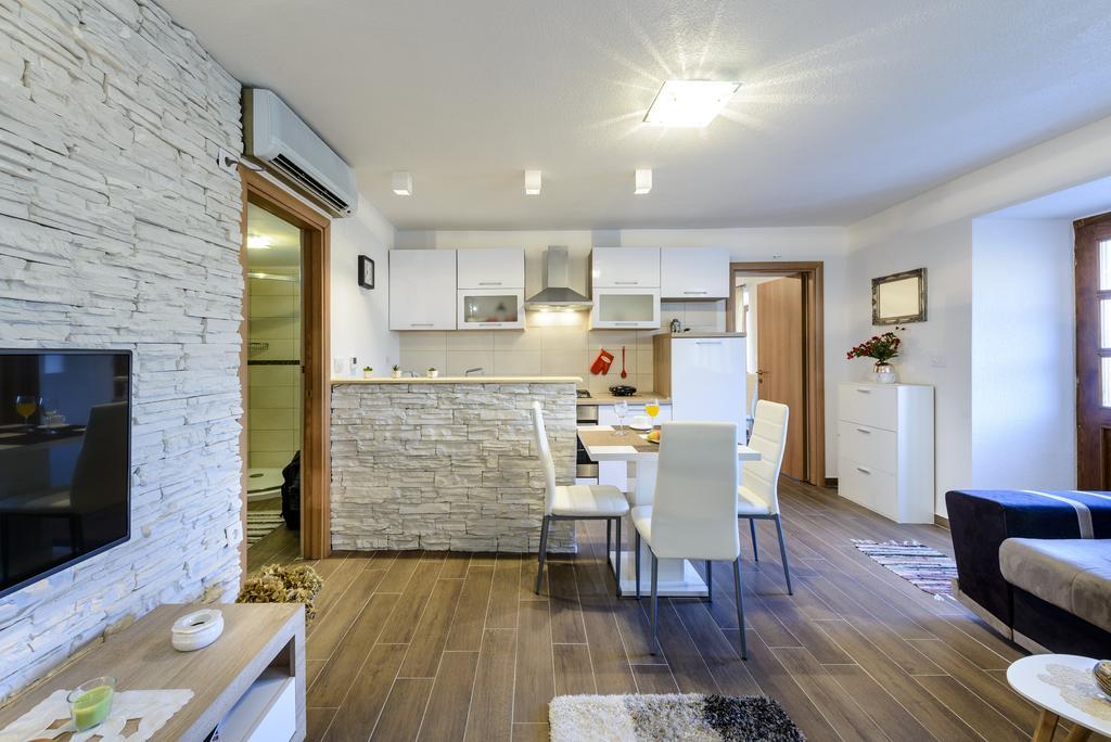 Apartment Mistral - Cosy Apartment With Sea View Молунат Экстерьер фото